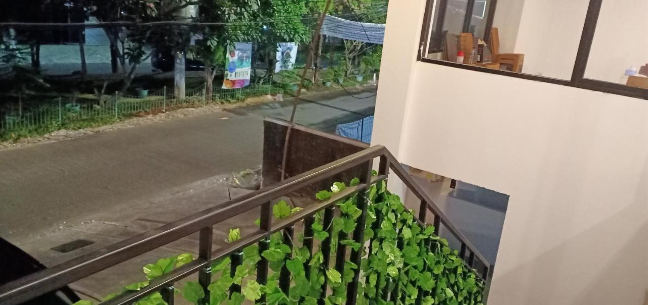 Nyenyak Mrt Lebak Bulus Simatupang Hotell Jakarta Exteriör bild